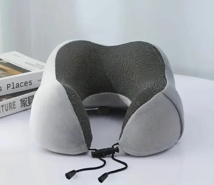 Almohada de viaje con bolsillo - Gris