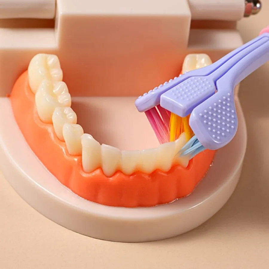 Cepillo de dientes de 3 caras